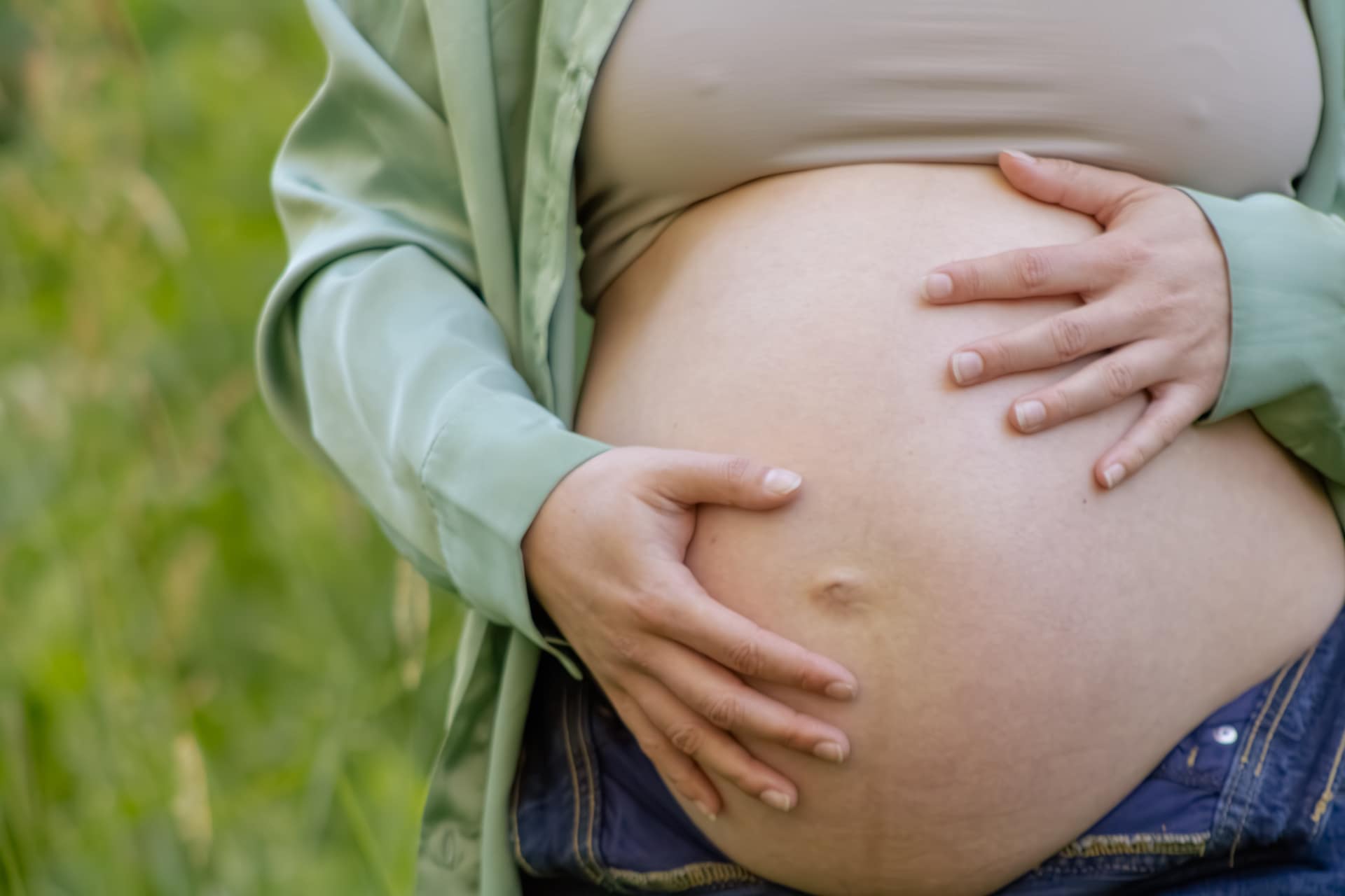 photographe grossesse et maternité en vendée, challans et loire atlantique
